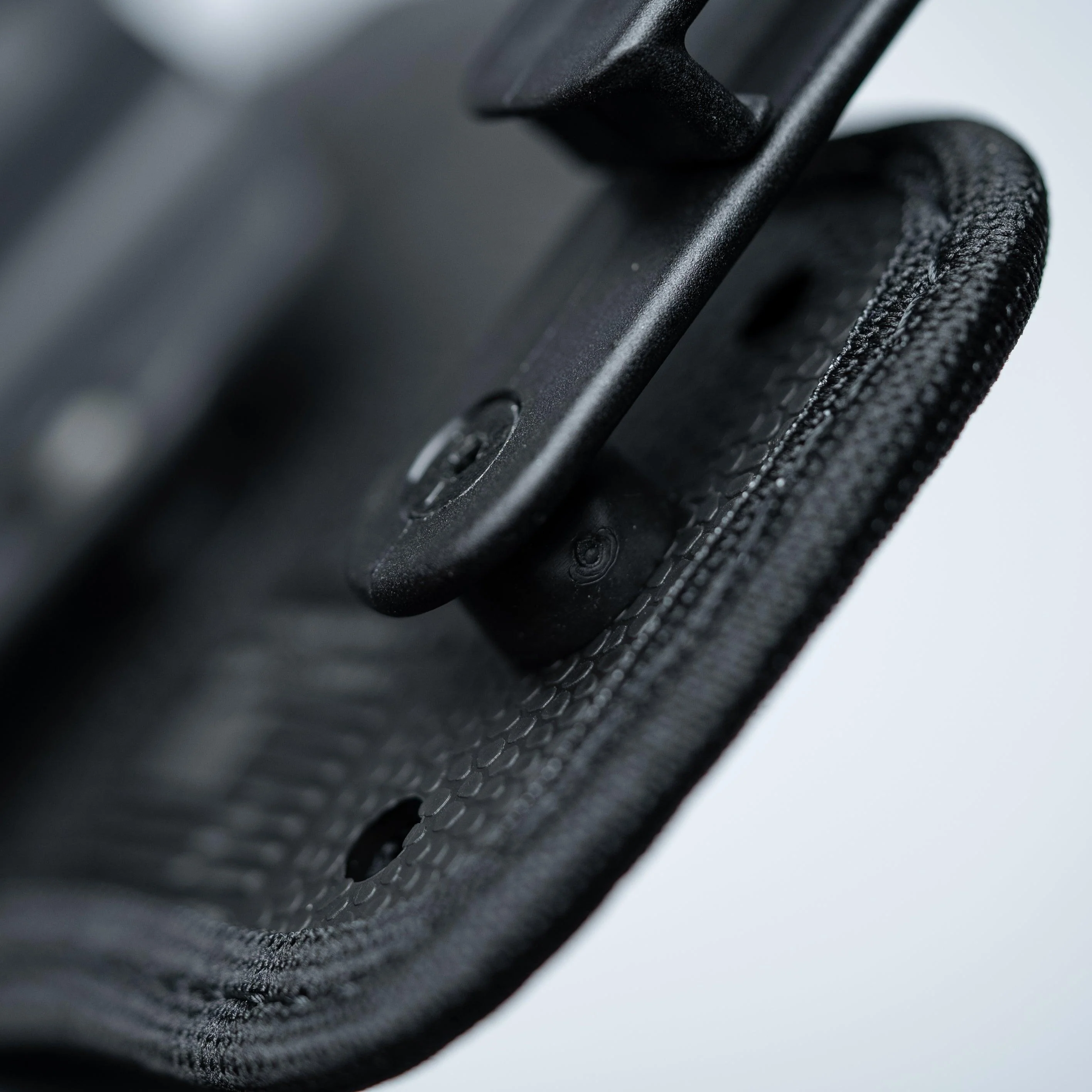 Cloak Tuck 3.0 IWB Holster for Revolvers for Colt - Image 4