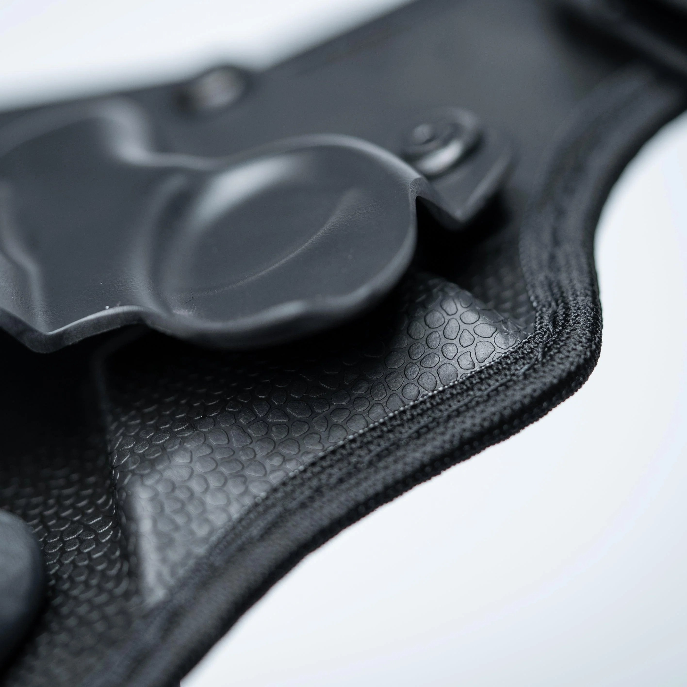 Cloak Tuck 3.0 IWB Holster for Revolvers for Colt - Image 5